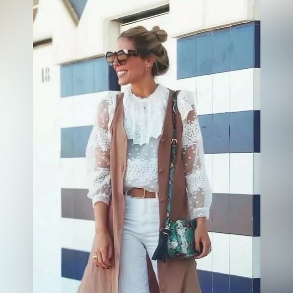 🦋 Bloggers Favorite 🦋 NWT Zara Women Ruffled Blouse Ecru - Picture 6 of 16